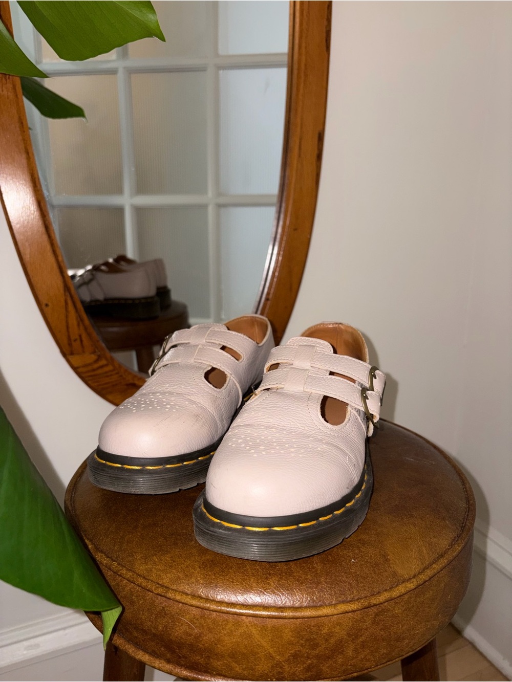 Dr. Marten’s 8065 Virginia Leather Mary Jane Oxfords